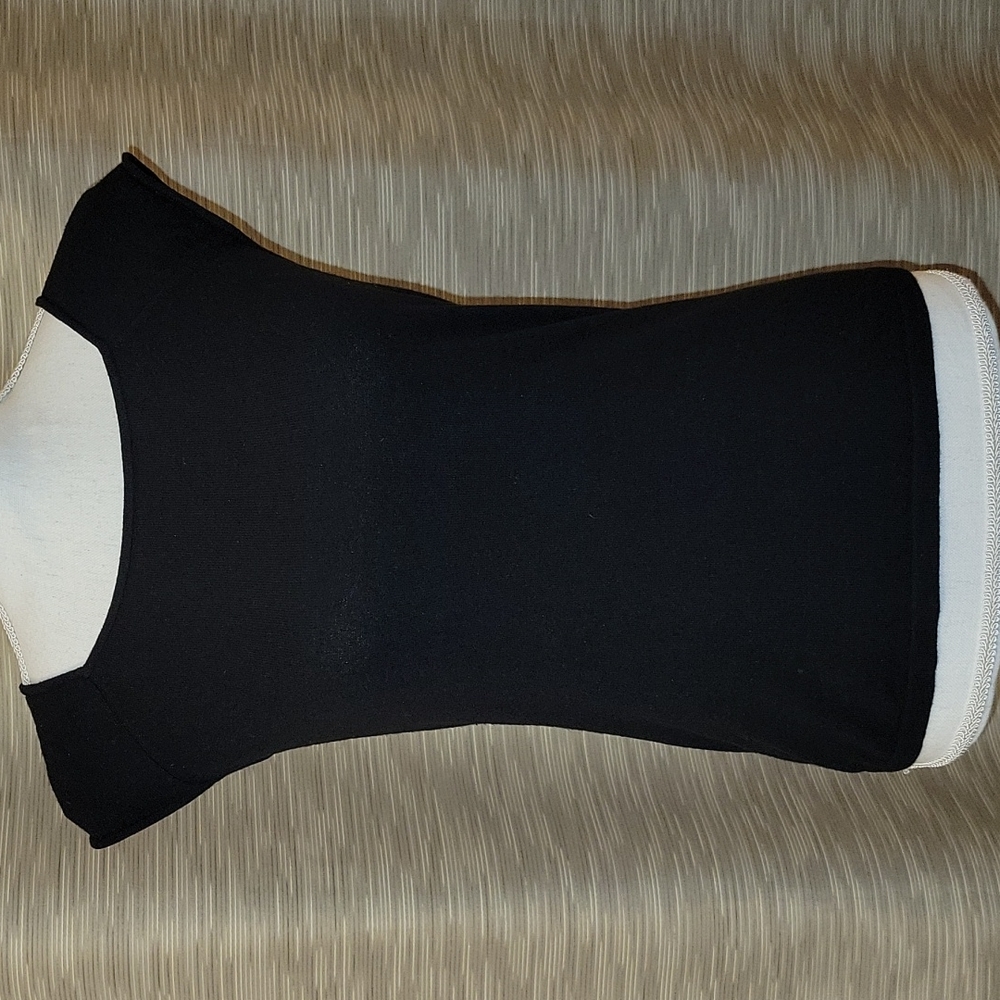 Ann Taylor top. Size small petite. Black.